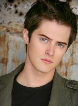 Lucas Grabeel