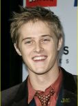 Lucas Grabeel