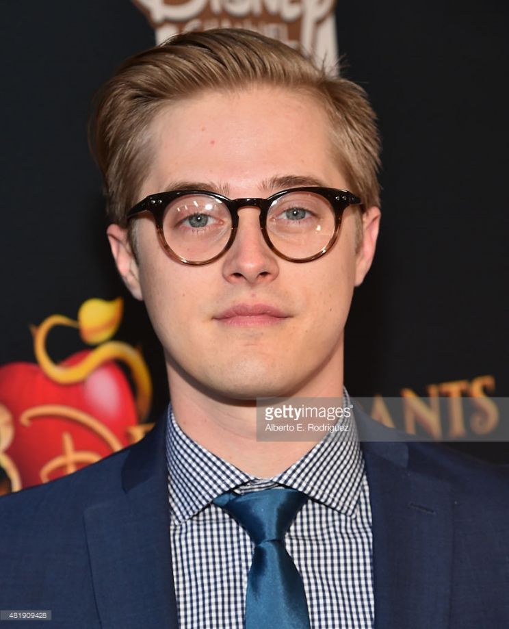 Lucas Grabeel