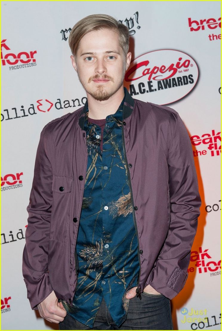 Lucas Grabeel