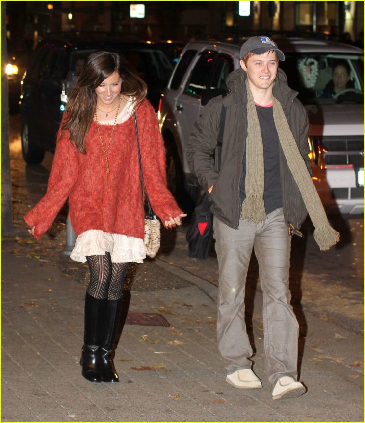 Lucas Grabeel