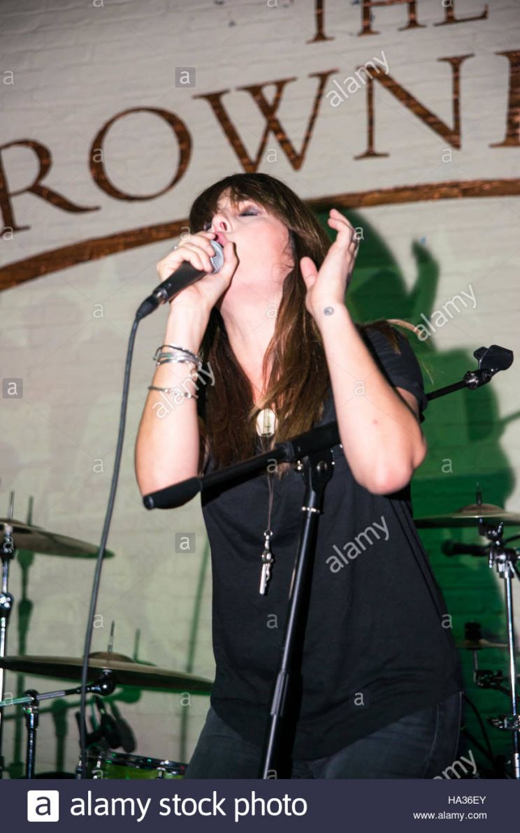 Lucie Barat