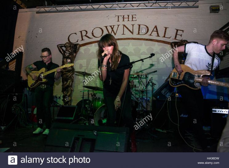 Lucie Barat