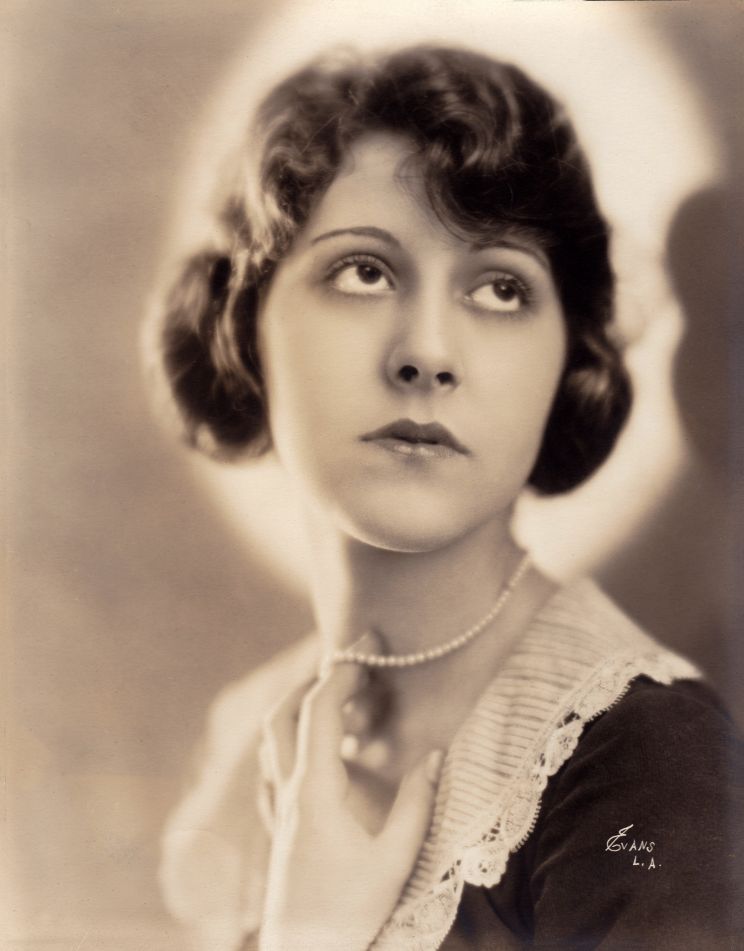 Lucille La Verne