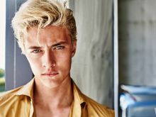 Lucky Blue Smith