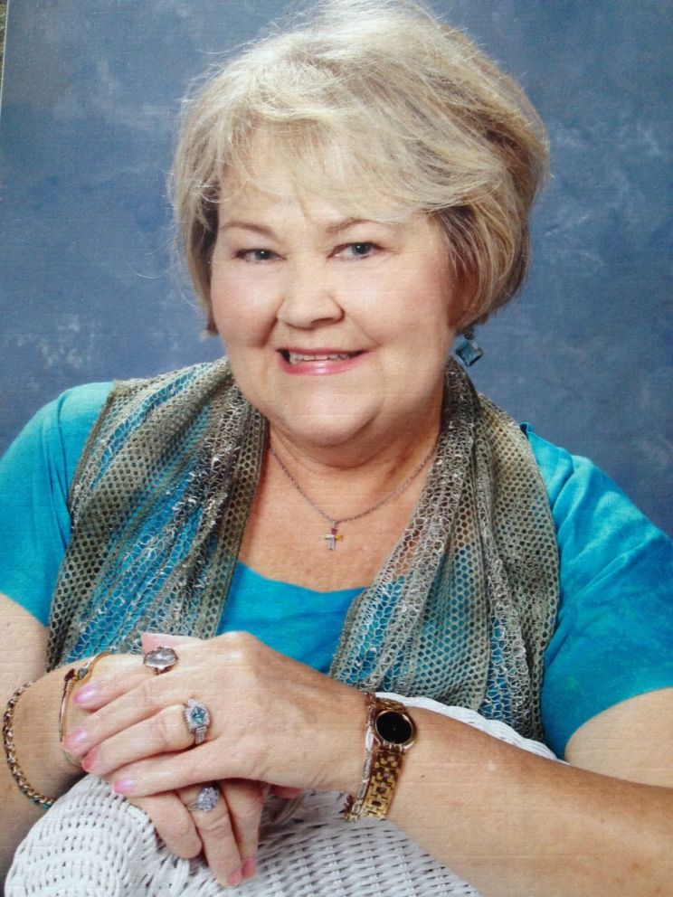 Lucy Hollis