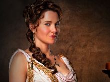 Lucy Lawless