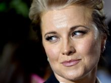 Lucy Lawless #28800 picture (Landscape Medium)