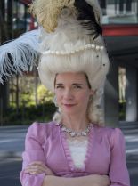 Lucy Worsley photo