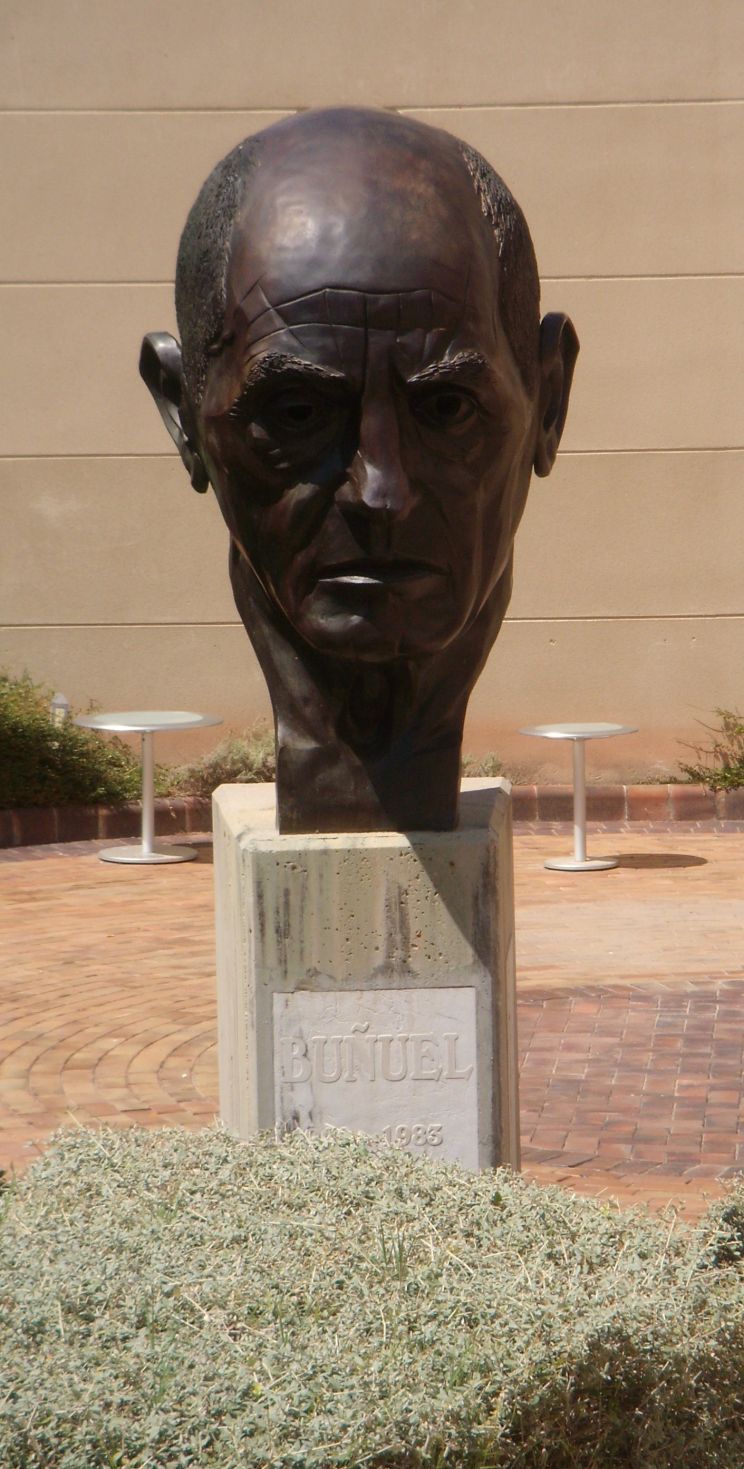 Luis Buñuel