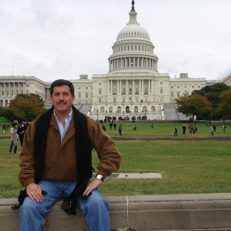 Luis Chávez