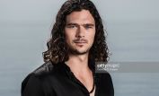 Luke Arnold