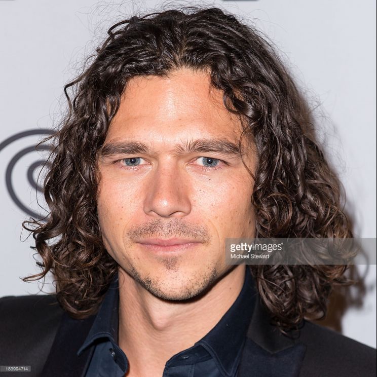 Luke Arnold