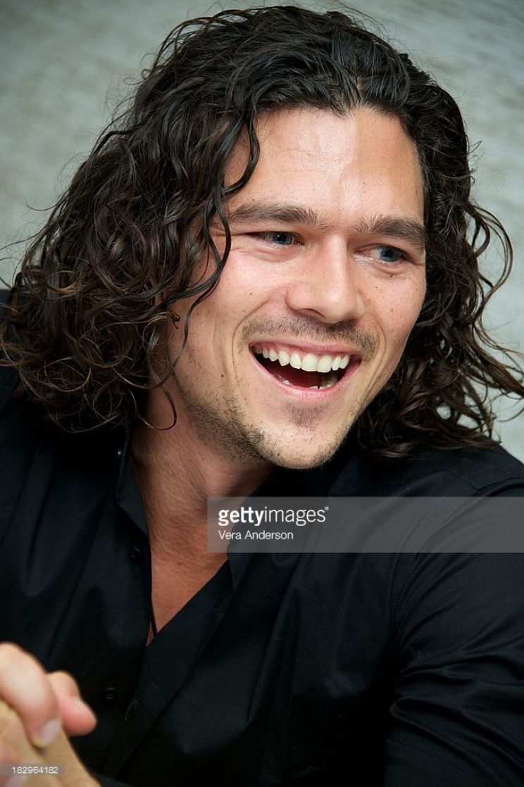 Luke Arnold