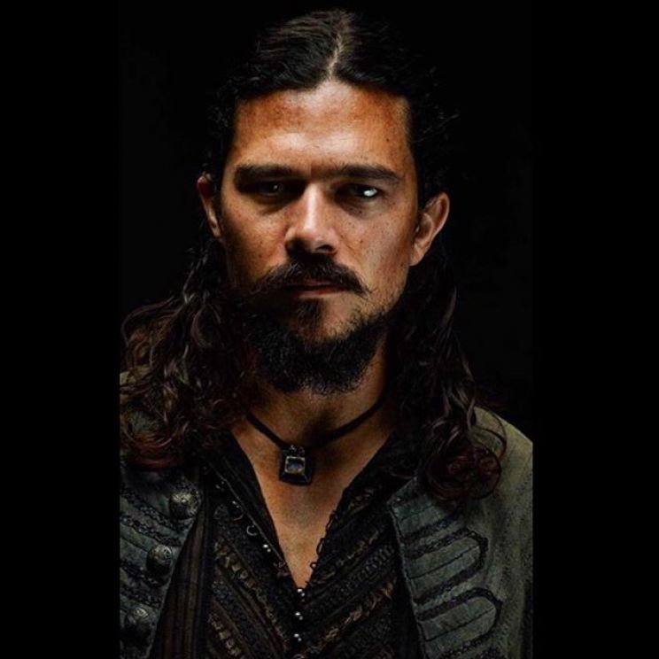 Luke Arnold