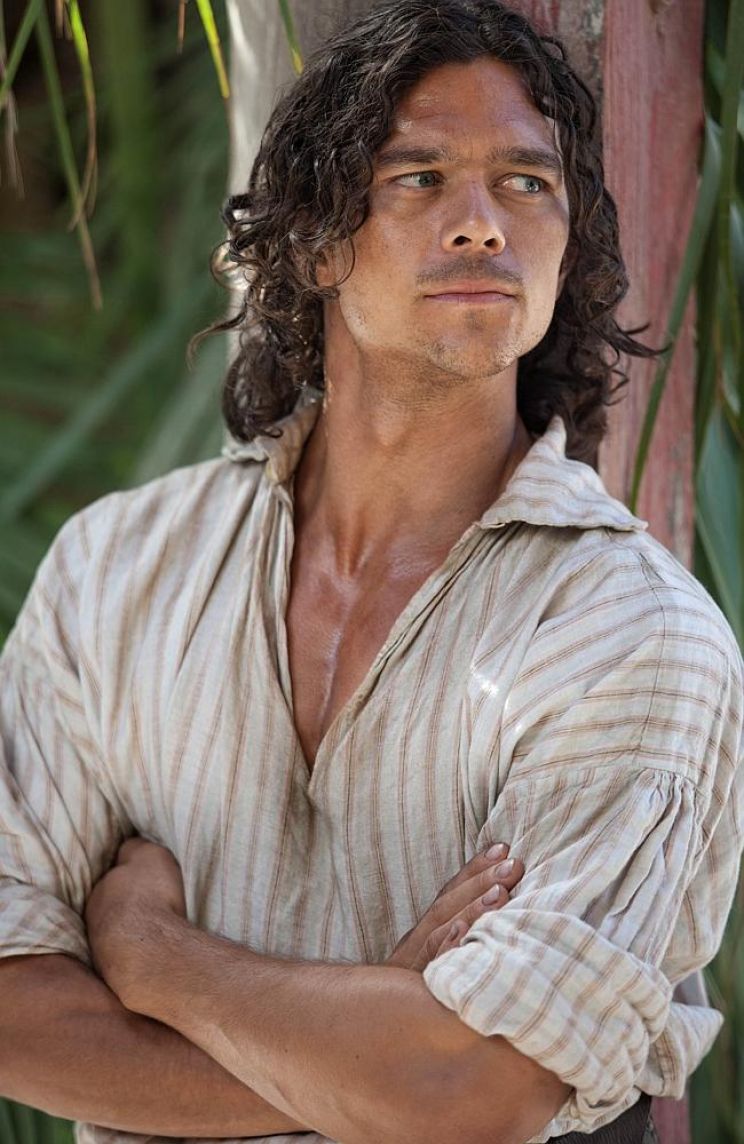 Luke Arnold