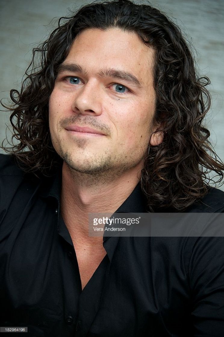 Luke Arnold