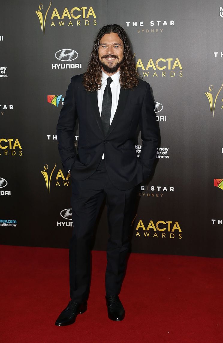 Luke Arnold