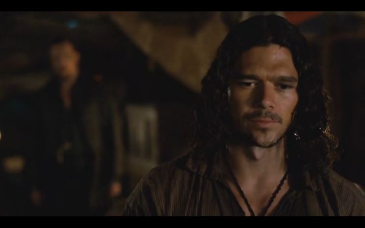 Luke Arnold