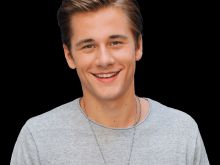 Luke Benward