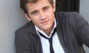 Luke Benward