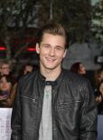 Luke Benward