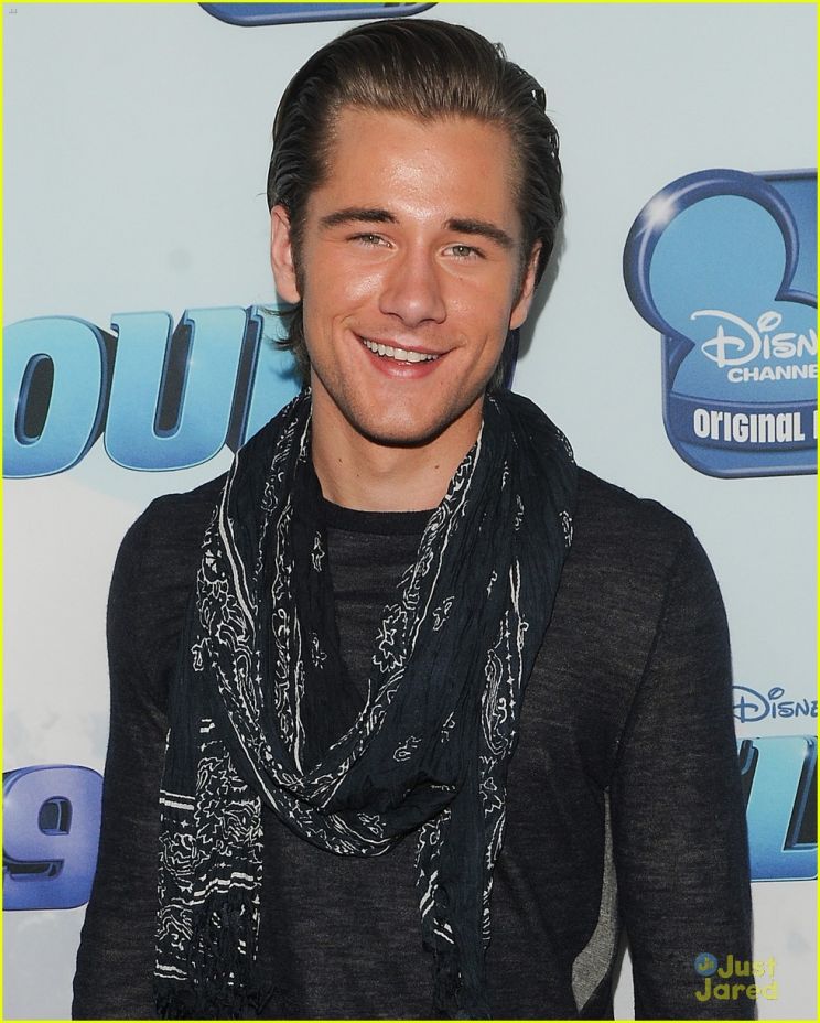 Luke Benward