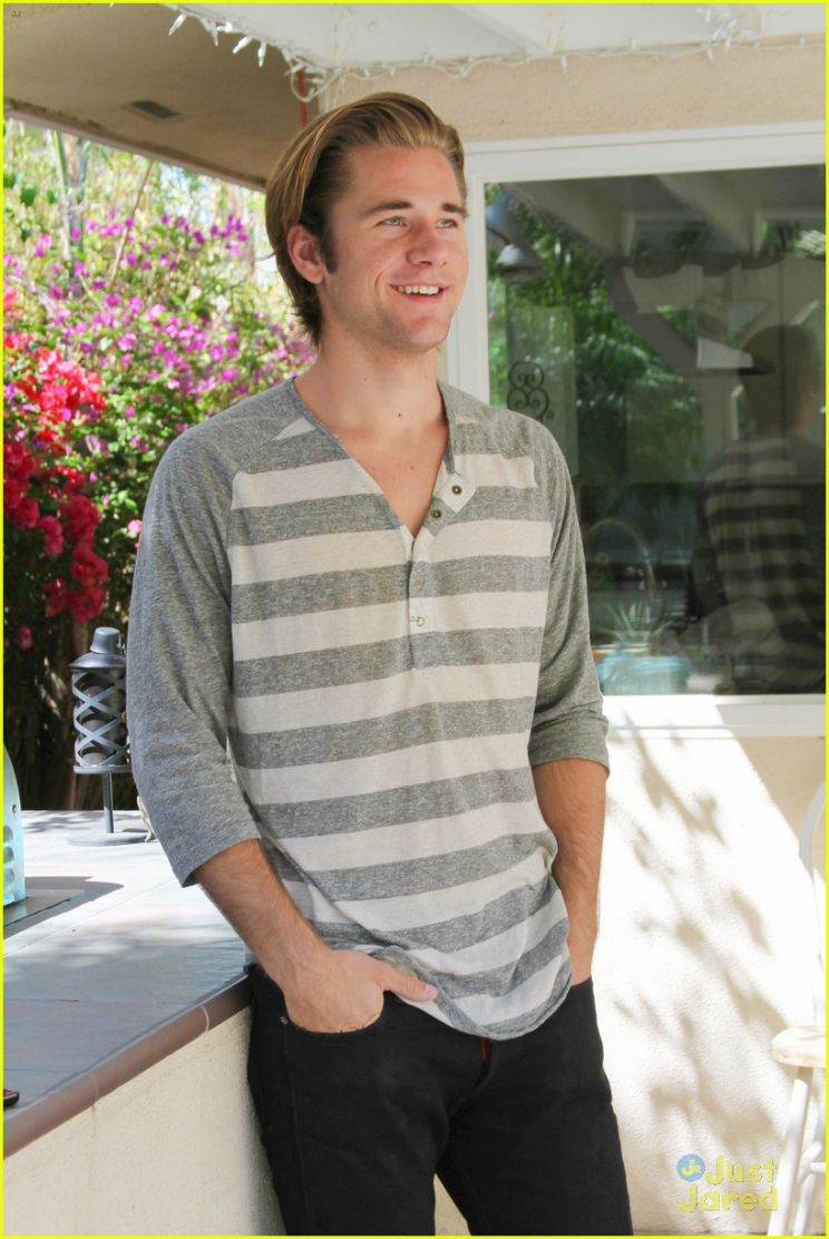 Luke Benward