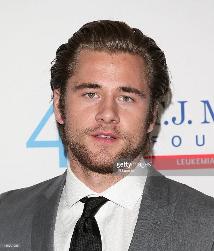 Luke Benward