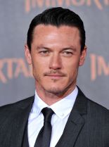 Luke Evans #8109 picture (Portrait Medium)