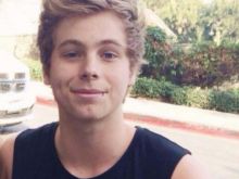 Luke Hemmings photo
