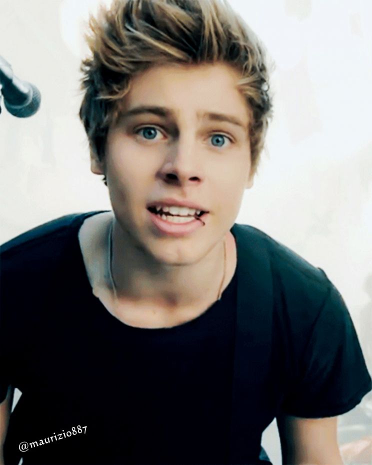 Luke Hemmings