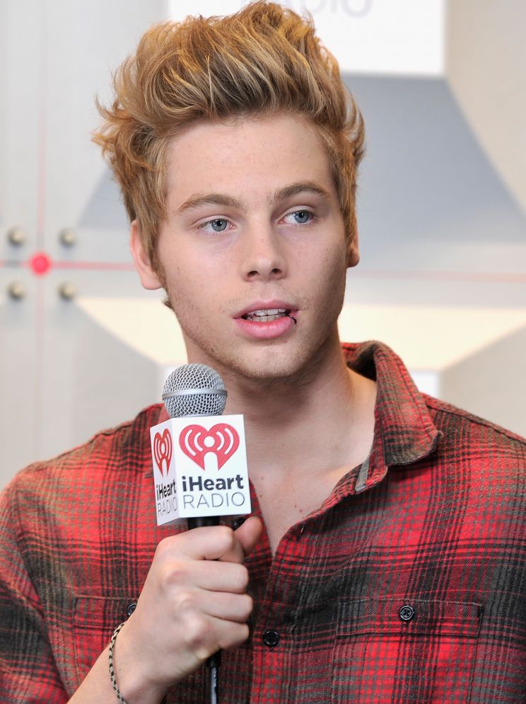 Luke Hemmings