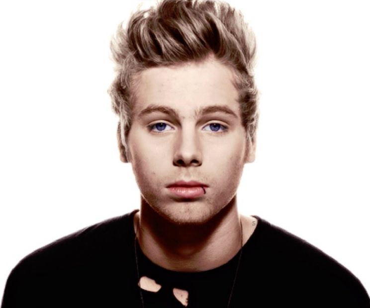 Luke Hemmings