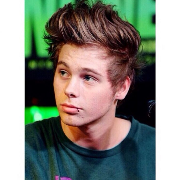 Luke Hemmings