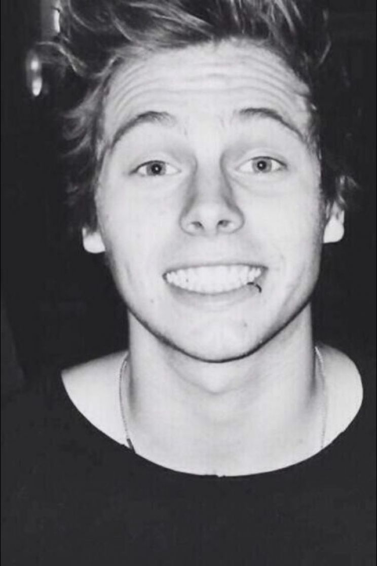 Luke Hemmings