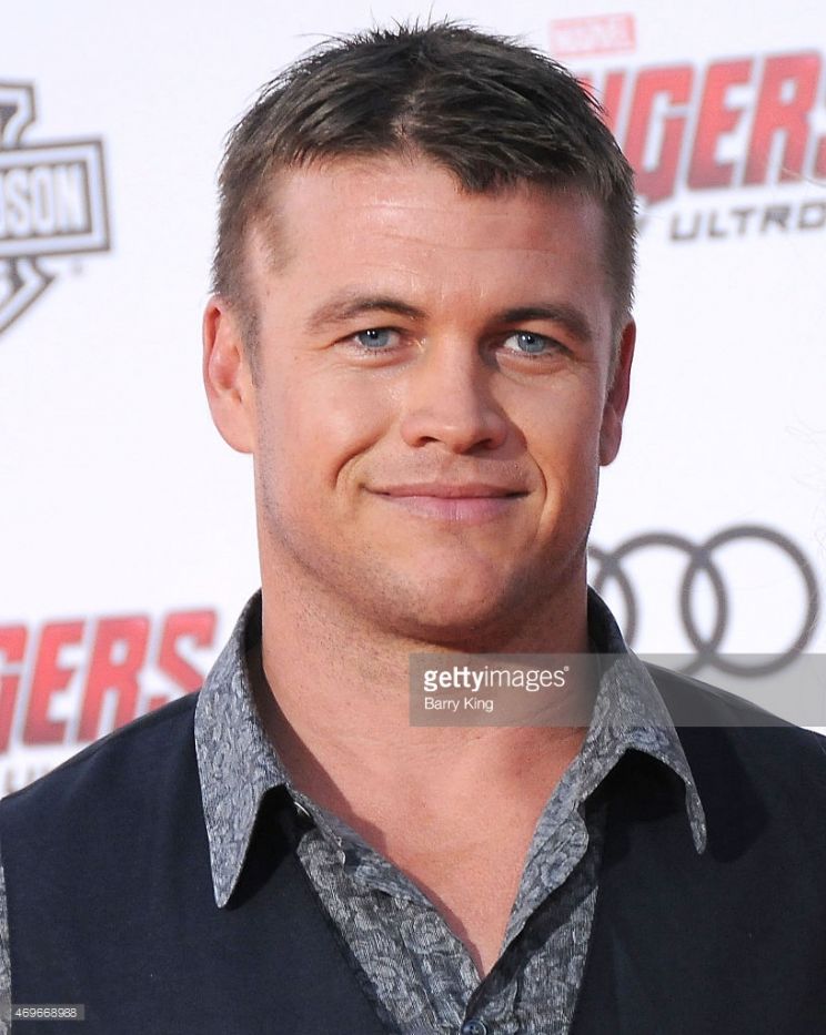 Luke Hemsworth