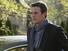 Luke Mably