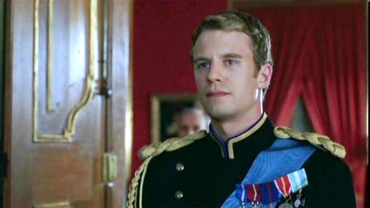 Luke Mably