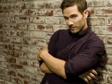 Luke Macfarlane