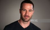 Luke Macfarlane