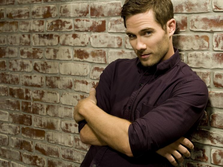 Luke Macfarlane