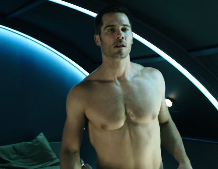 Luke Macfarlane