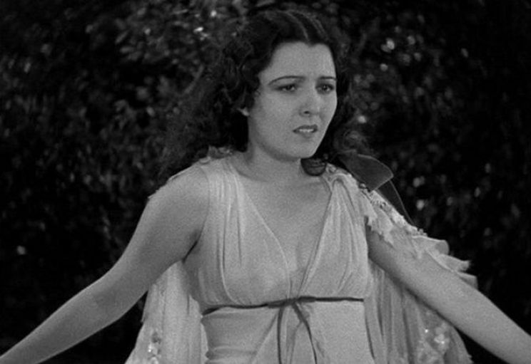 Lupita Tovar
