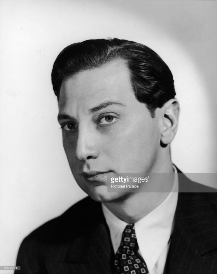 Luther Adler