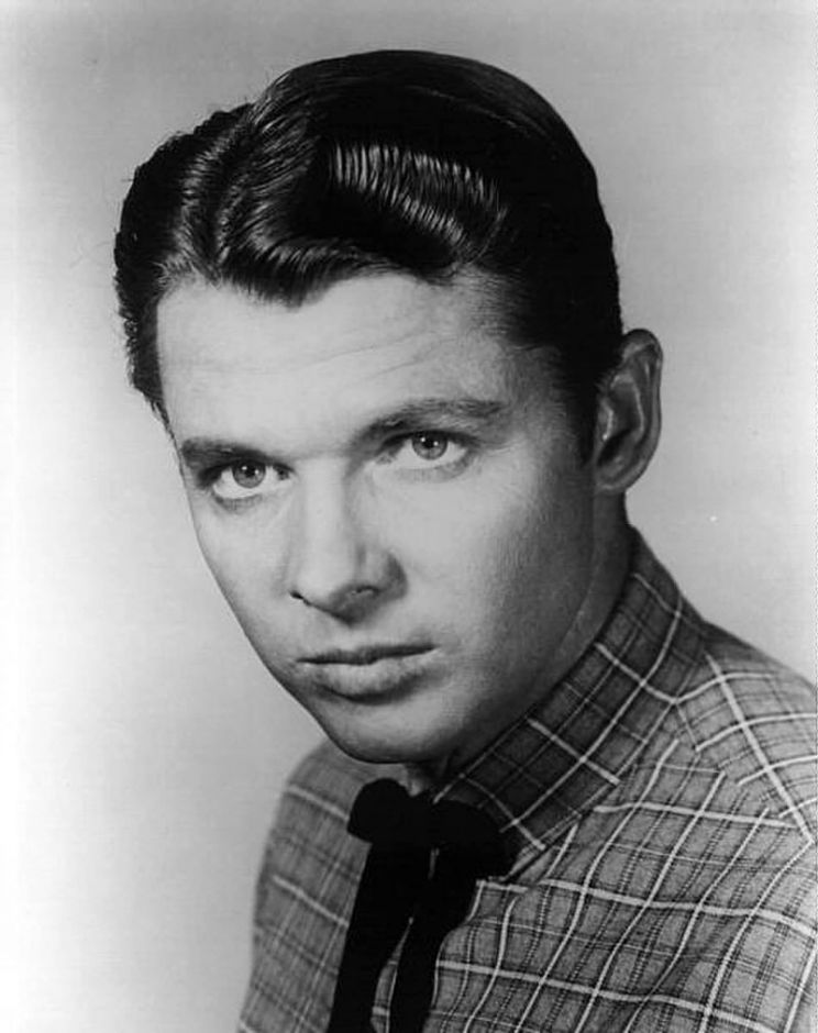 Lyle Bettger