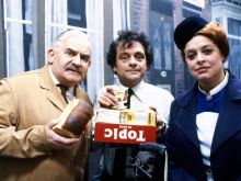 Lynda Baron