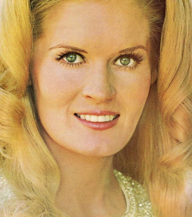 Lynn Anderson