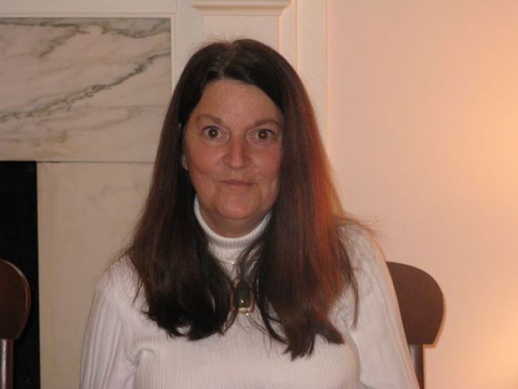 Lynn Gregory