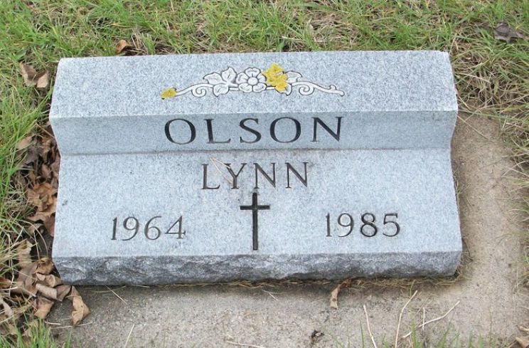 Lynn Gregory